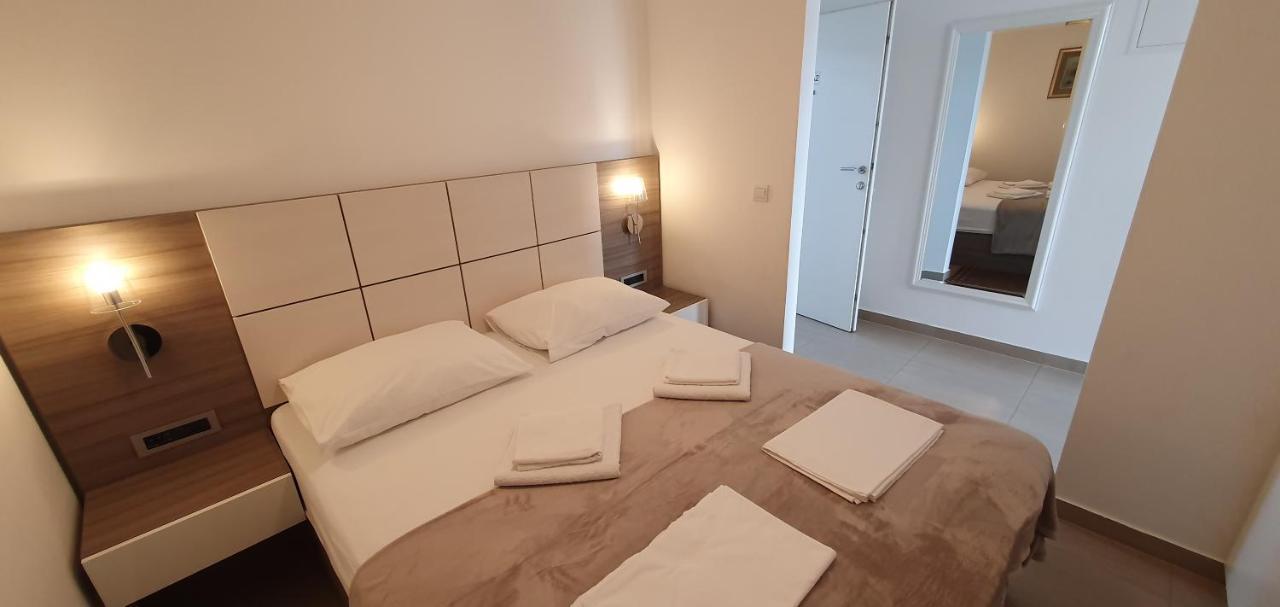 Apartments Lofiel Novalja Εξωτερικό φωτογραφία