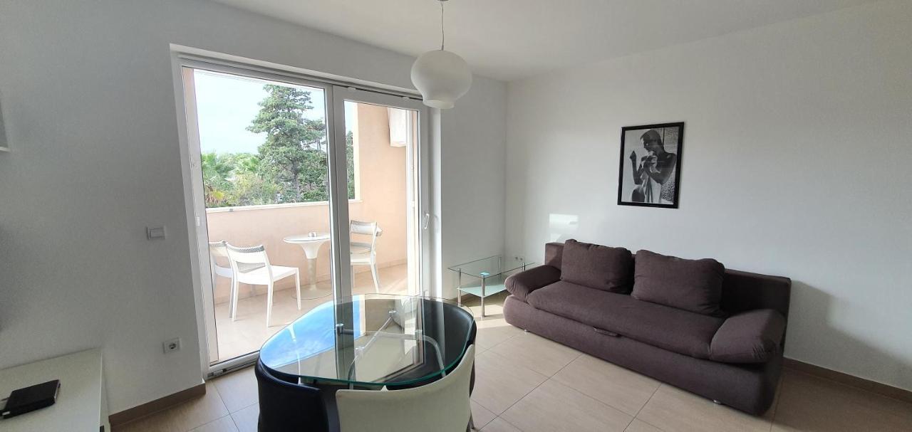 Apartments Lofiel Novalja Εξωτερικό φωτογραφία
