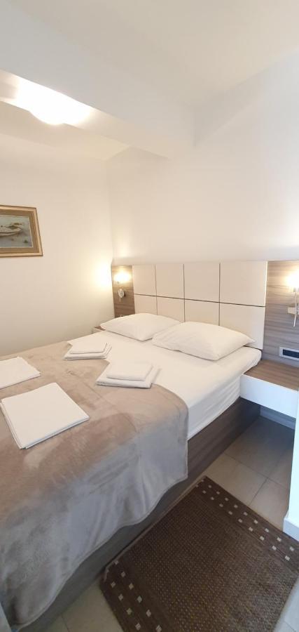 Apartments Lofiel Novalja Εξωτερικό φωτογραφία