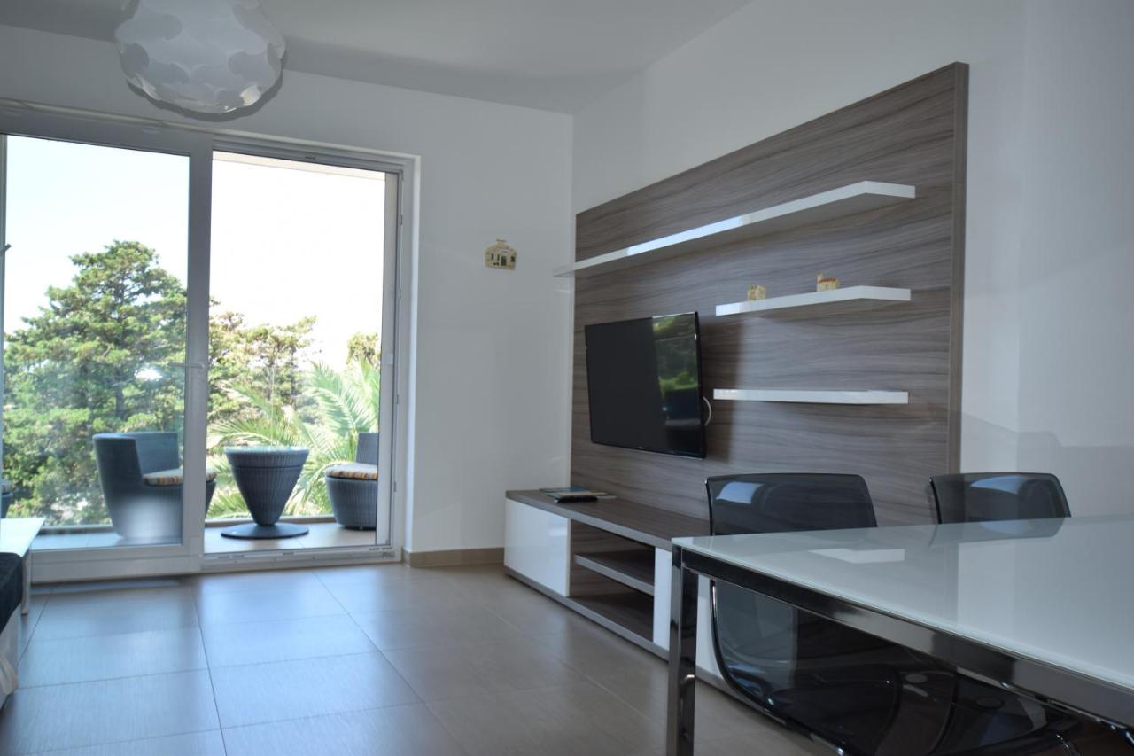 Apartments Lofiel Novalja Εξωτερικό φωτογραφία