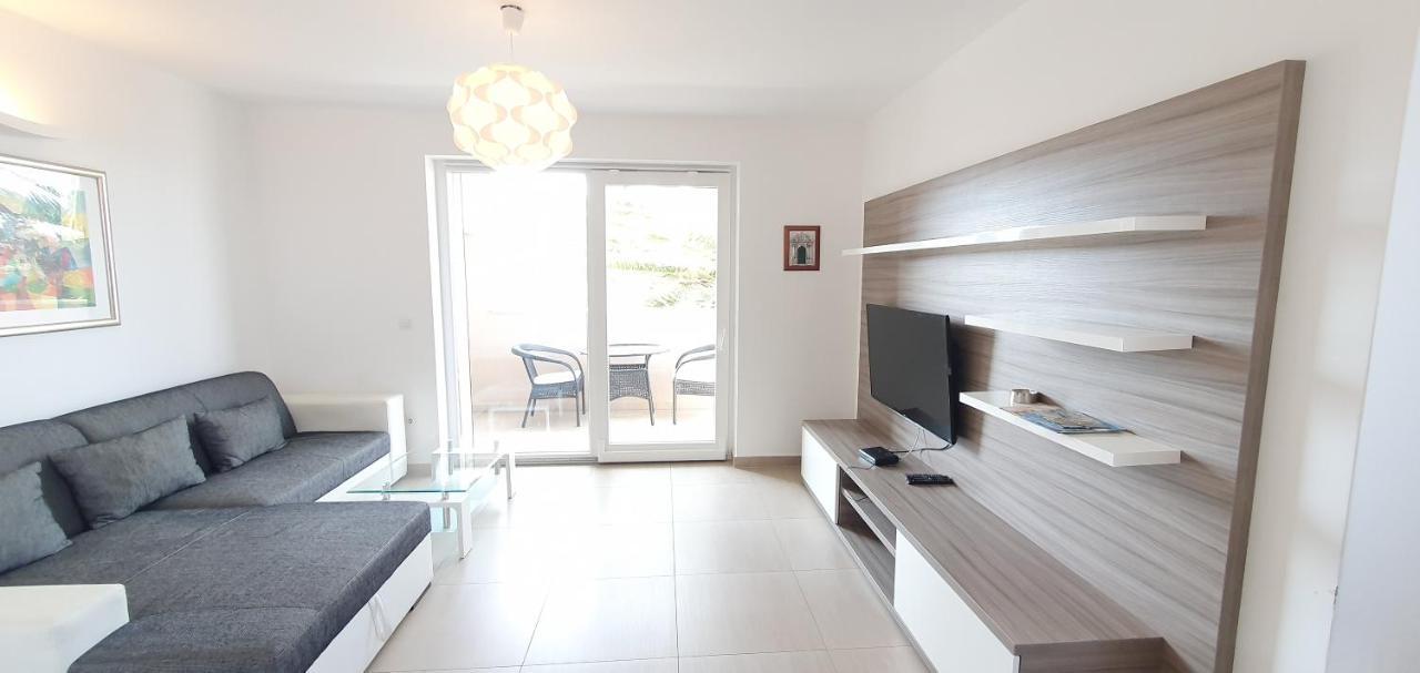 Apartments Lofiel Novalja Εξωτερικό φωτογραφία